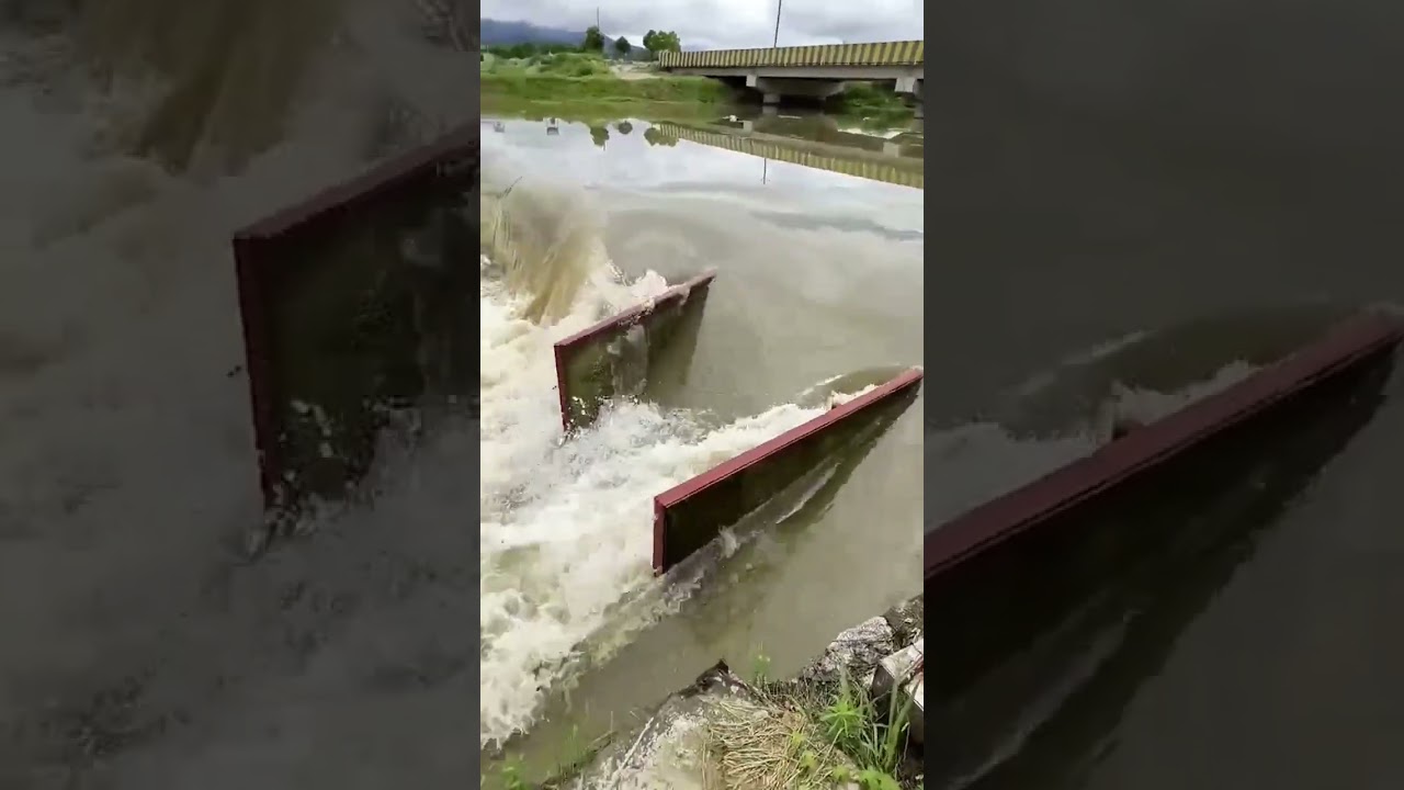 Почему никогда не следует приближаться к водосбросу плотины