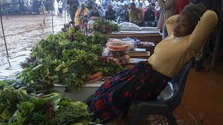 Malawi president attends funeral of cyclone victims
