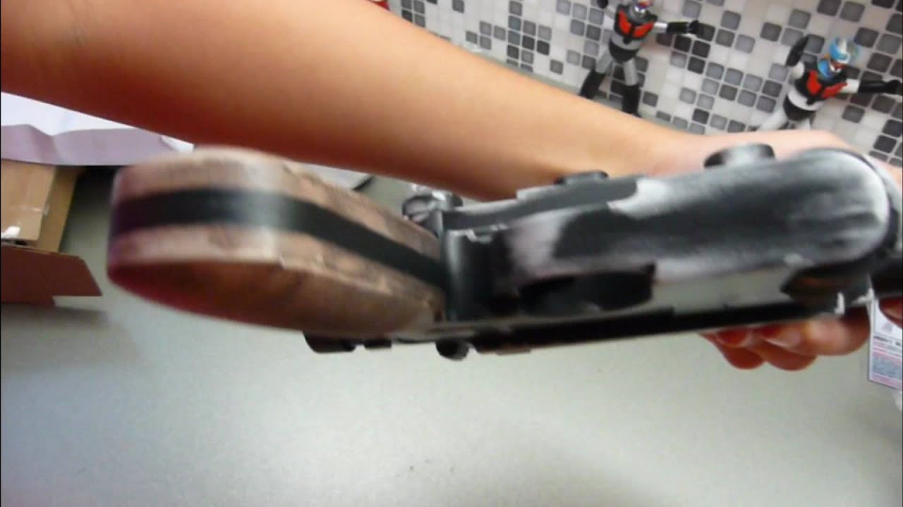 Star Wars Han Solo ANH DL-44 Pistal Prop Blaster Review