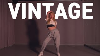 Vintage - NIKI | beginner sexy basic dance .songha.T screenshot 5