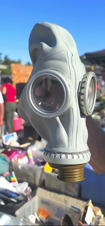 Frank & Bobby: FFM Ice Gas Mask!