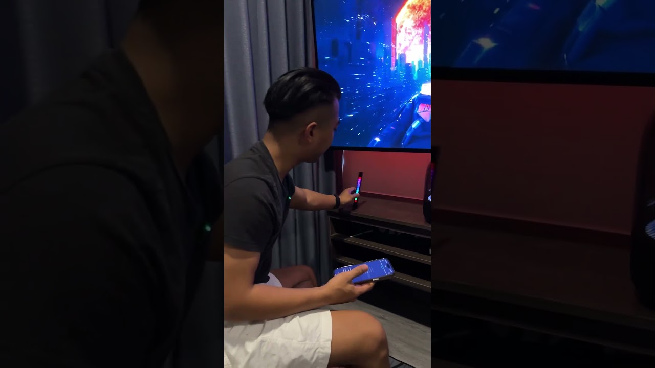 80 บาท แท่งไฟ RGB กระพริบตามเสียงเพลง คุมผ่านมือถือ