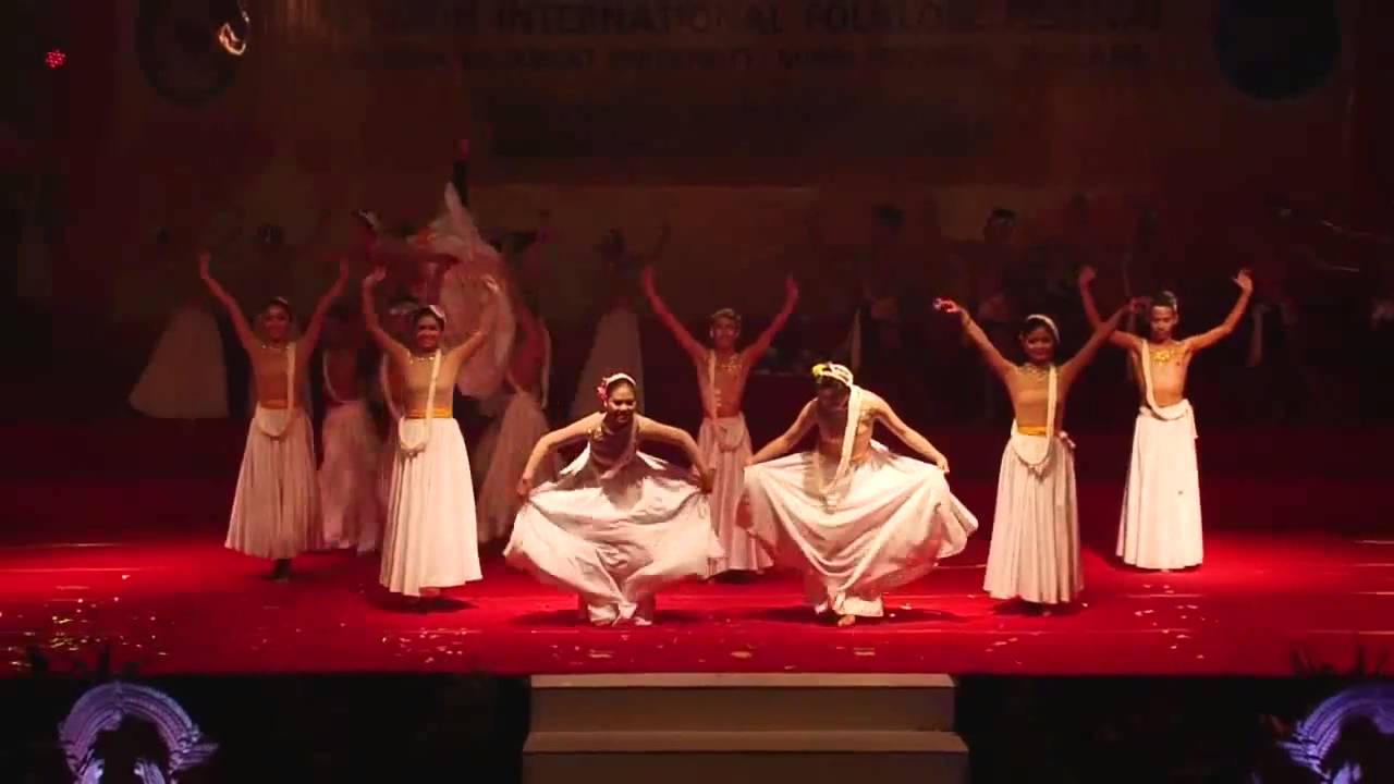 งานแสดงแบบผ้านานาชาติ สำนักศิลปะและวัฒนธรรมมหาวิทยาลัยราชภัฏสุรินทร์