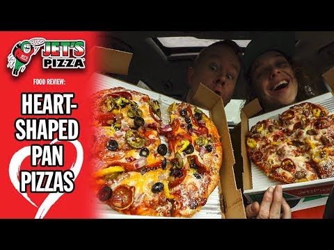 Jet's Pizza's Heart-Shaped Pan Pizza Food Review | *VALENTINE'S DAY 2019* | #SPONSORED