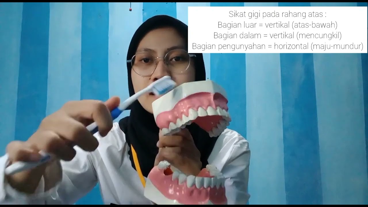 demonstrasi cara menyikat gigi yang baik dan benar