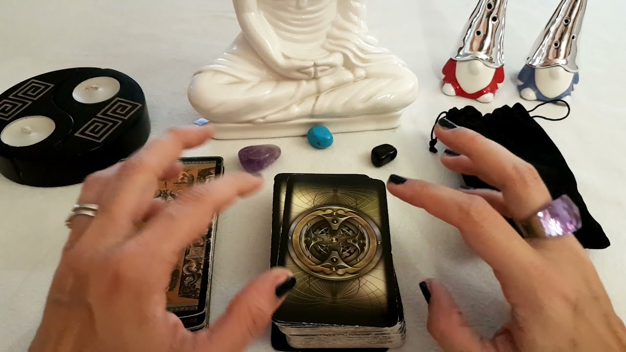 SITUAZIONE DI BLOCCO; PRENDO IO L'INIZIATIVA O LO FARÀ LUI? - 💖 Tarocchi interattivi amore 💖