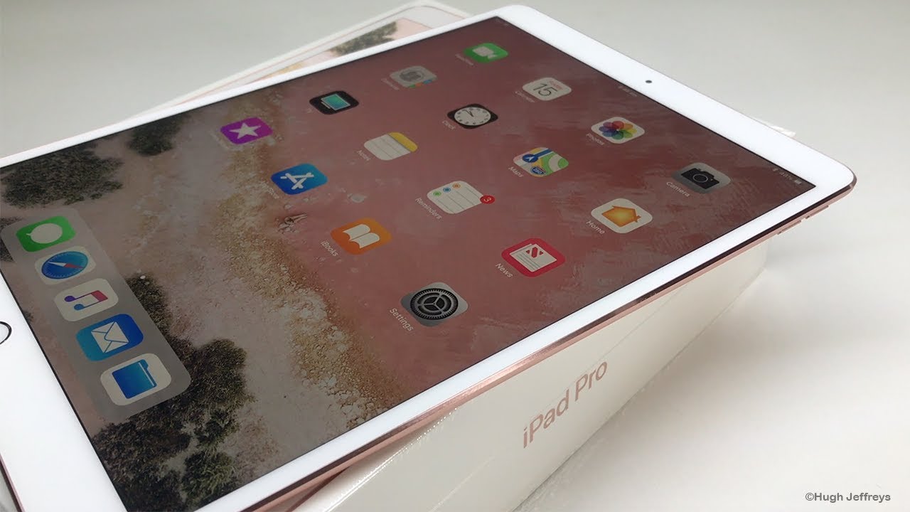 iPad Pro Unboxing - YouTube