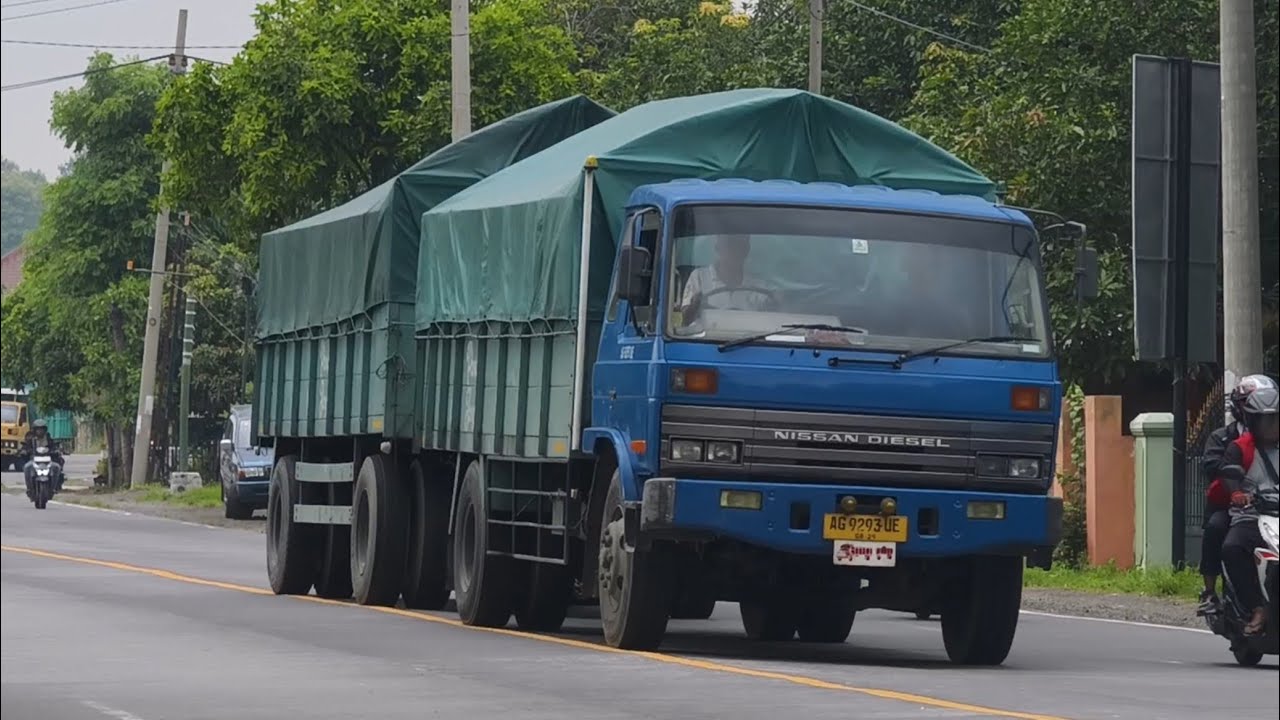 Konvoi Truk Wingbox Pantura, Truk Gandeng Panjang Nissan Diesel PT Panca Jaya, Truk Trailer Panjang