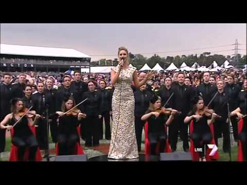 Christie Whelan-Browne sings Advance Australia Fair