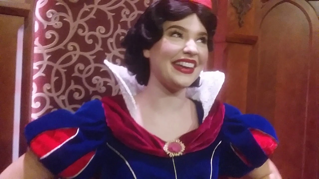 What Do Snow White Like To For Fun YouTube