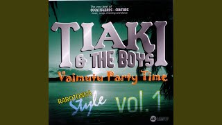 Video thumbnail of "Tiaki & The Boys - Kua Kake Maina"