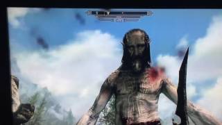 Skyrim - Taking on two giants with just an orcish dagger (Legendary difficulty) Skyrim - Taking on two giants with just an orcish dagger (Legendary difficulty)