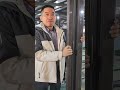 Go back to the screen door without track!