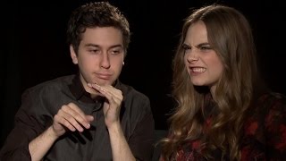 Paper Towns Stars-Nat Wolff & Cara Delevingne Beatbox