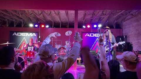 Smile Empty Soul - Bottom of a Bottle | live in Iowa