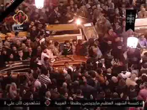 الانبا بولا فى جنازة شهداء كنيسة طنطا يشكر الوزراء وغاضبون يهتفون غوروا فى داهية