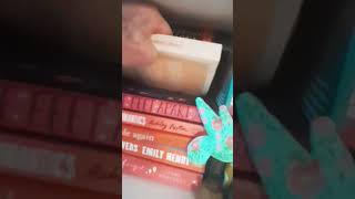 #books img...