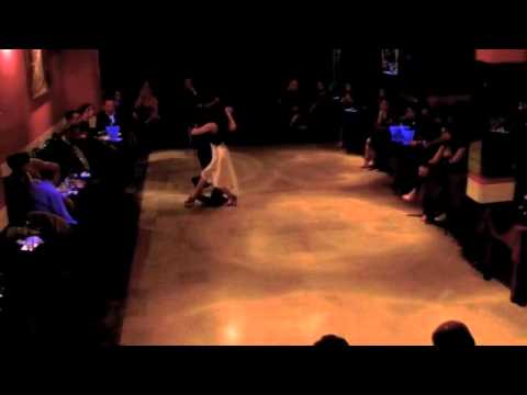 Elenita y Jonathan en Porteño y Bailarin