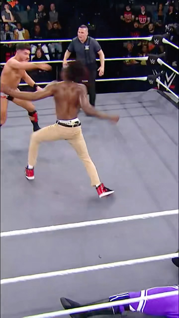 Je’Von gets his revenge on Ethan Page! ??