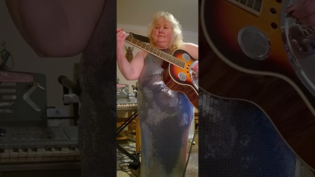 Слышишь колокола 🔔 🙌 🎶 ♥️ Рождество 2025, любовь ❤️ Сэнди