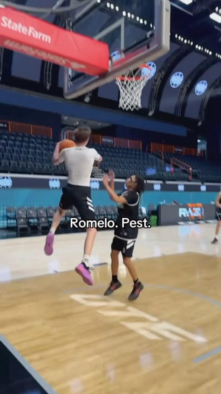 Guy just grinds ? #shorts #basketball #overtime #ote