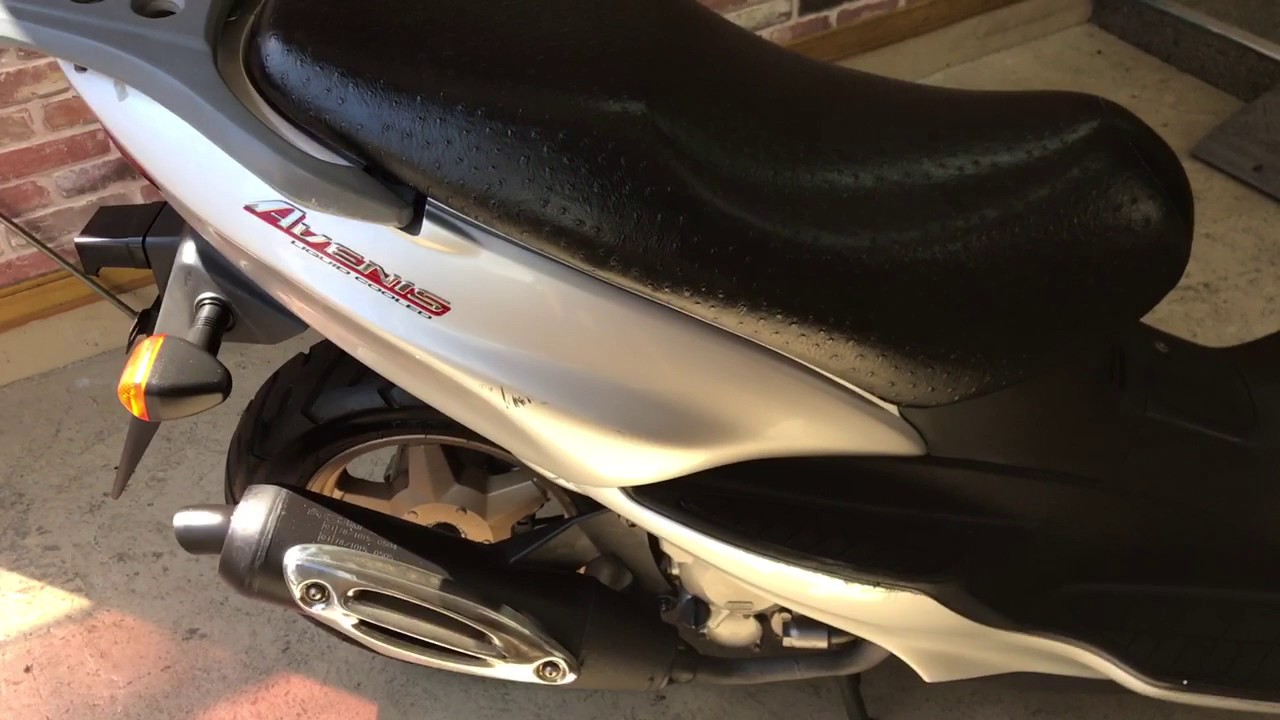 スズキ アヴェニス125 CF43A シルバー - YouTube