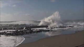 Humboldt Bay Channel at King Tide 2020 with 20' Waves VS Large Waves in 2016