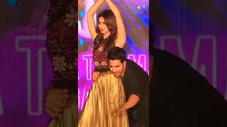 Varun Dhawan and Aliya Bhatt #shortvideo #viralvideo  #short  Aliya Bhatt top 1 #romance #aliya