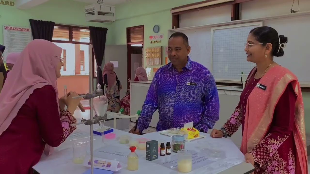 MAJLIS PELANCARAN KARNIVAL STEM 2025 DAN PERASMIAN BILIK STEM SMK MAMBAU🧑‍🔬🧪🧫🧬🔬