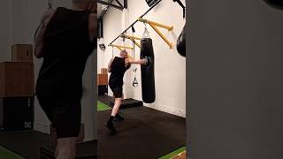 Boxing is the best self defence in a street fight, always stay standing🥊🍀#boxing #fighter #sports