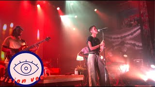 Video thumbnail of "The Internet - Hold On LIVE"