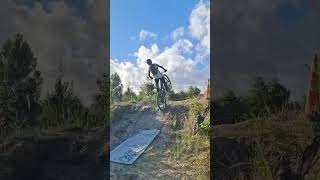 Chill ride🤟 #mtb #bikepark #shredit #jump #mountainbike