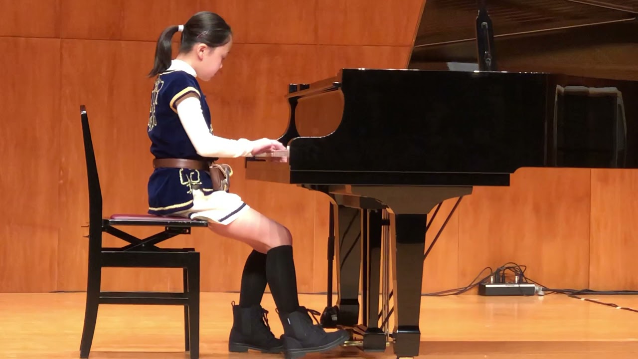 ドラクエのコスプレでピアノ発表会 Youtube