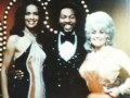 JINGLE BELLS/JOY TO THE WORLD by Marilyn McCoo &amp; Billy Davis, Jr. w/ The original 5th Dimension