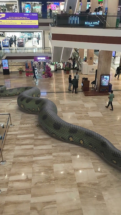 Gaint Anaconda Snake in Mall 🐍🔥 #snake #shorts #vfx