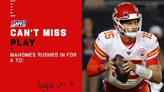 Mahomes Keeps It Himself for the Score!