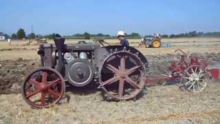 ARATURA DI TRATTORI D' EPOCA A BONDANELLO 3 VIDEO