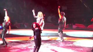 Ciara - Work @ O2, London Resimi