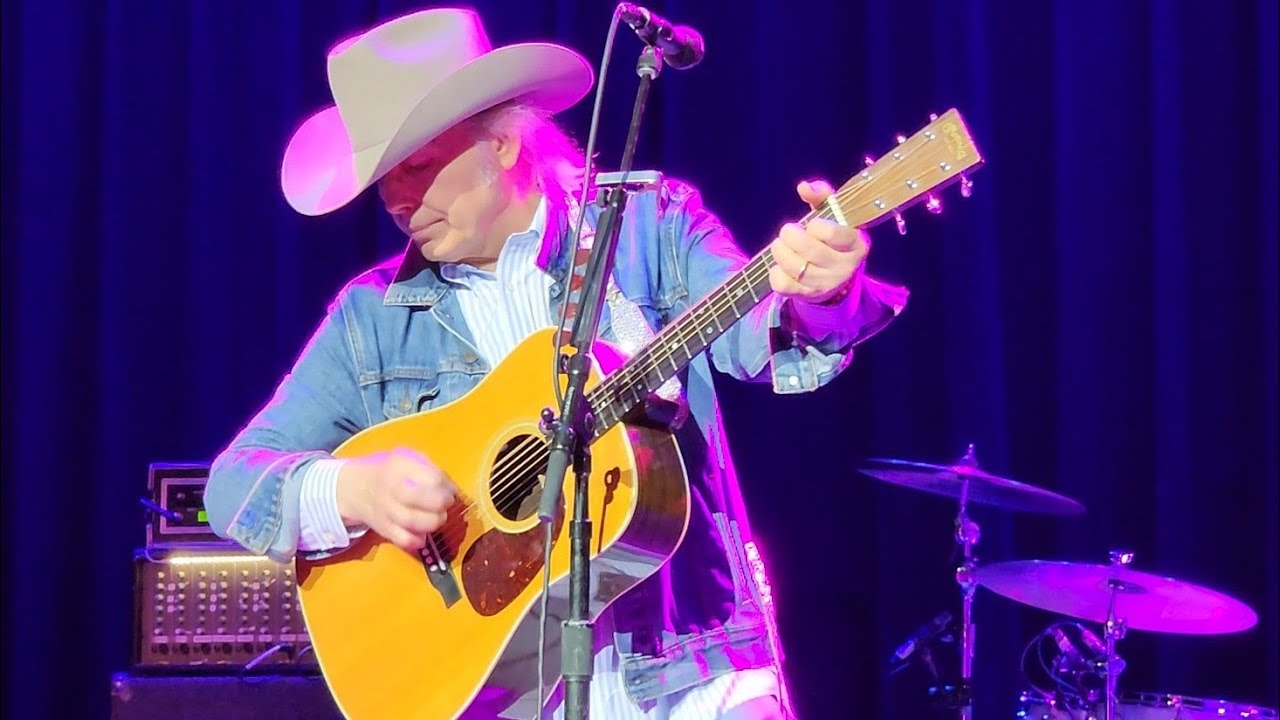 Dwight Yoakam Salina KS 9/15/22 Streets of Bakersfield, REDNECK MOTHER