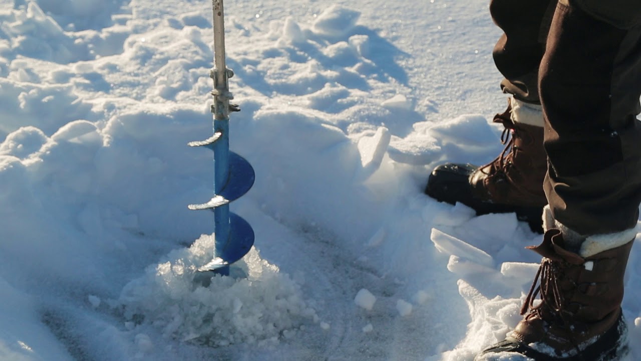Ice fishing at Vaset