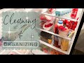 CLEAN AND ORGANIZE MY FRIDGE WITH ME  // CLEAN WITH ME 2020 // CLEANING MOTIVATION 2020 // SAHM