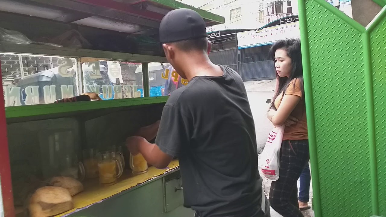 ES JERUK KELAPA HEGAR MANDIRI | COCONUT ORANGE ICE #streetfood 144 #jakarta