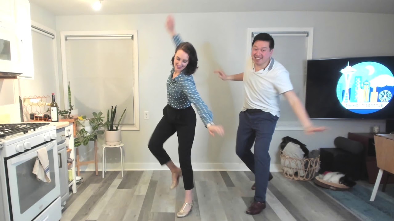 Swing It Seattle - Solo Jazz "Happy Go Lucky Local" - Katie & Mark Kihara
