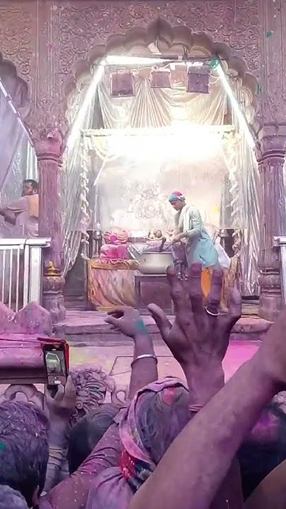mohe holi me kar gayo tang