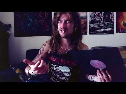 EVIL INVADERS - Feed Me Violence (Vinyl Unboxing) | Napalm Records