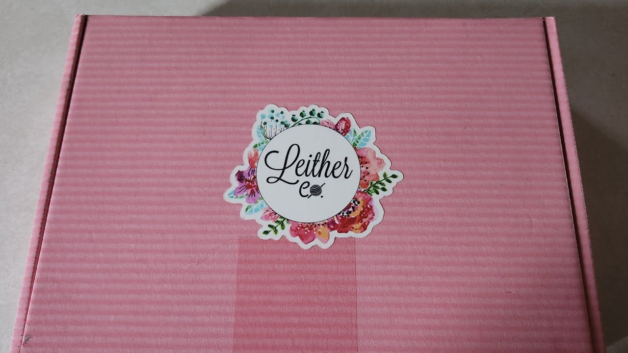 Leither Leither Co sock box January 2023 unboxing - YouTube