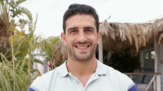 Construirão casas e nelas...