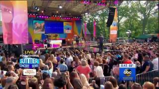 Demi Lovato - Stone Cold (Live on GMA 2016) screenshot 4