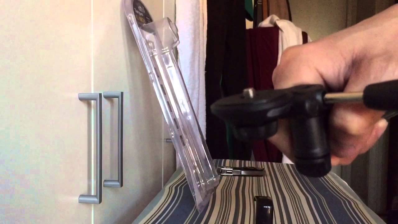 Targus - 42" Universal Travel Tripod - Review