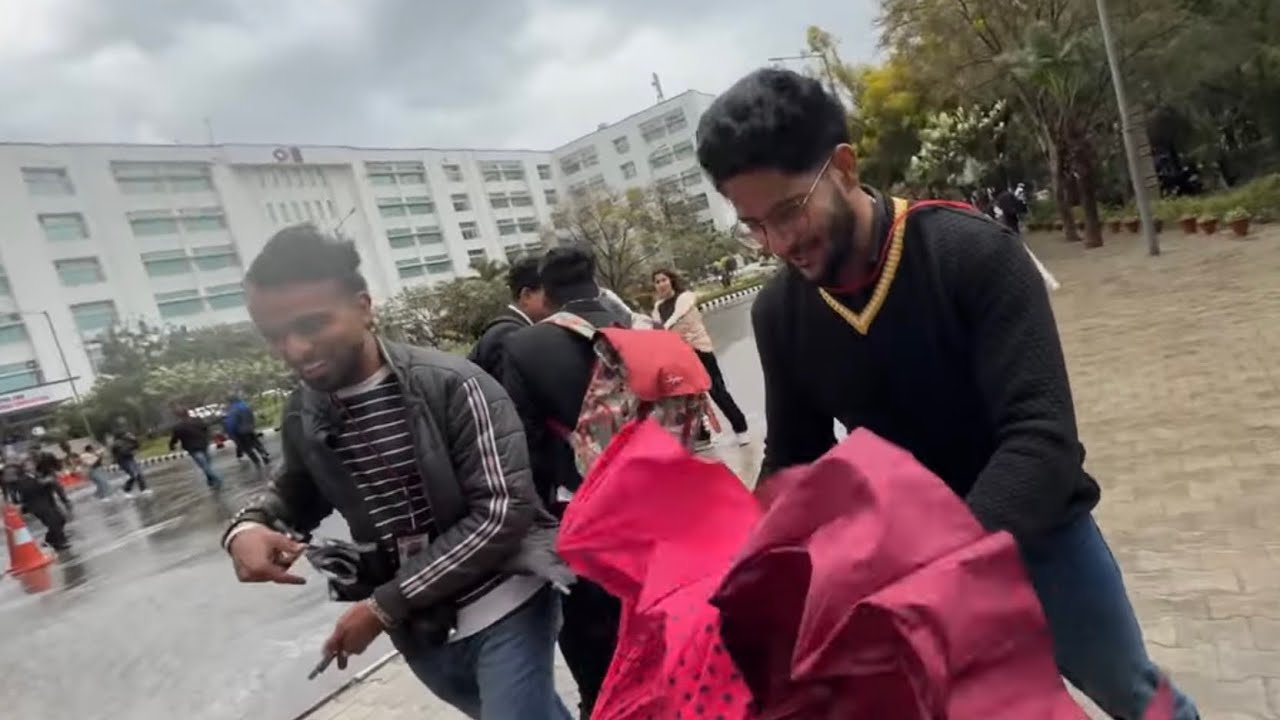 Rainy Day at Chandigarh University 🤩 | #chandigarhuniversity #Punjab 